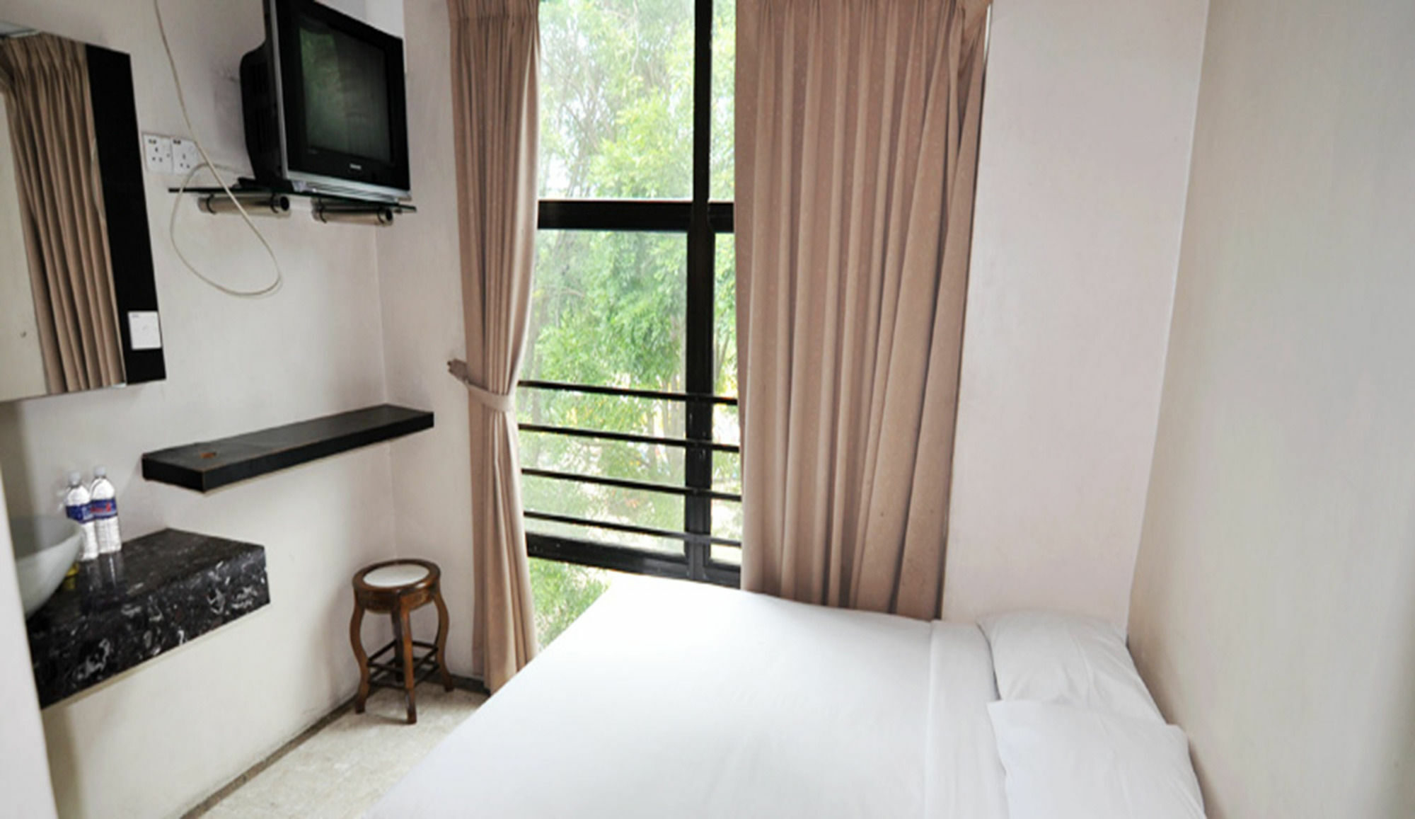 Hotel Zamburger Sungai Bakap Simpang Ampat  Экстерьер фото